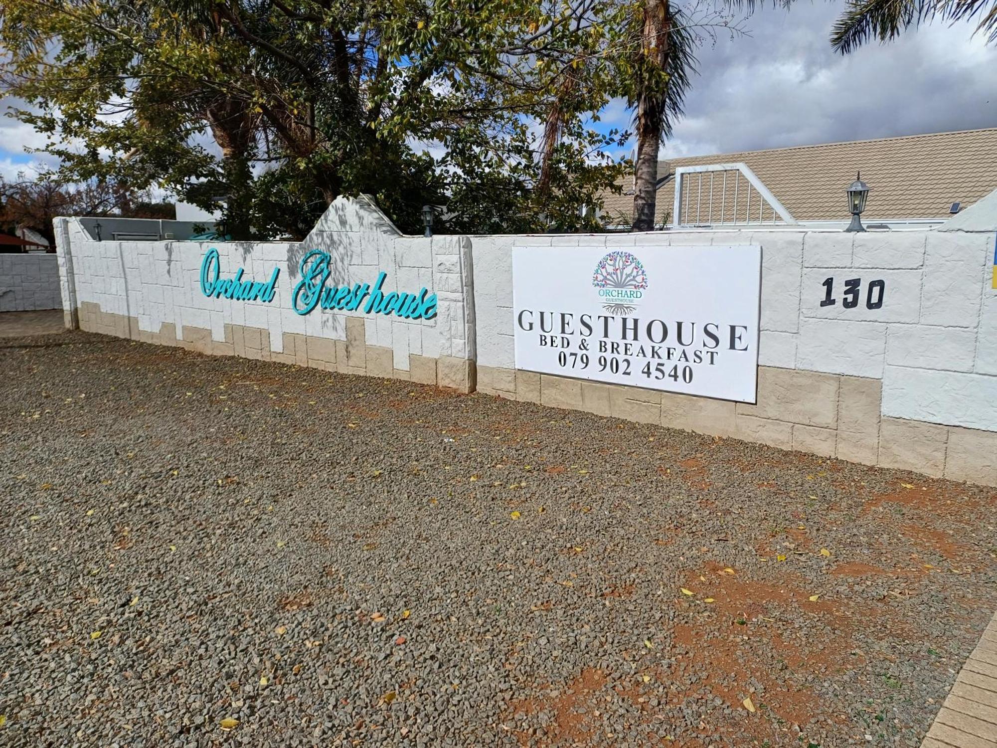 Orchard Guesthouse Bloemfontein Esterno foto