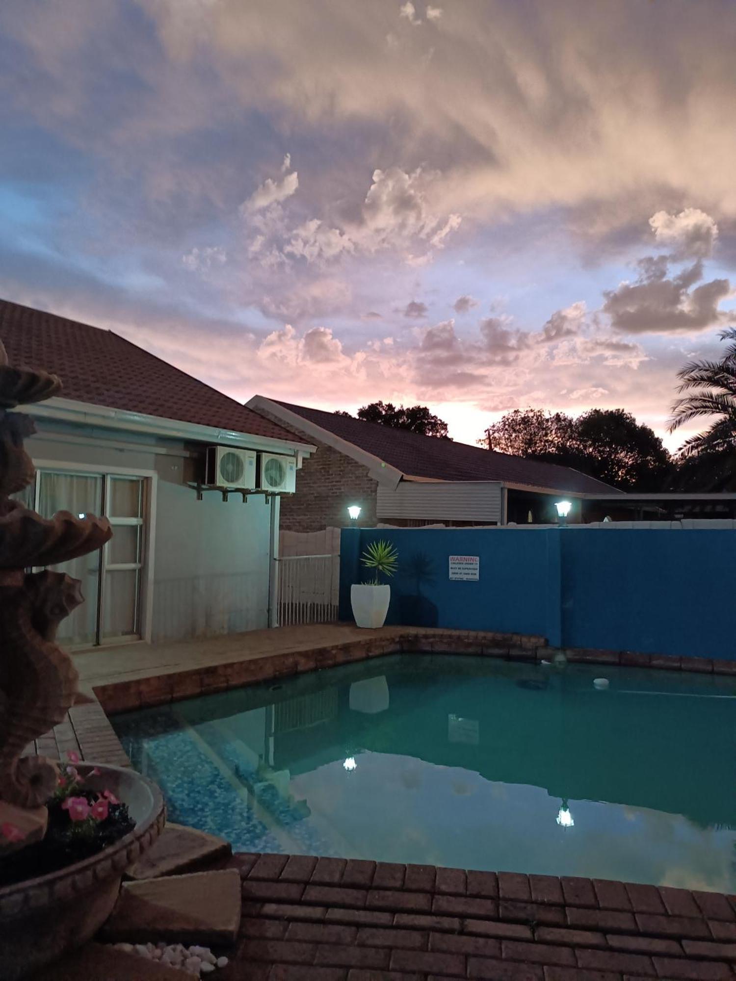 Orchard Guesthouse Bloemfontein Esterno foto